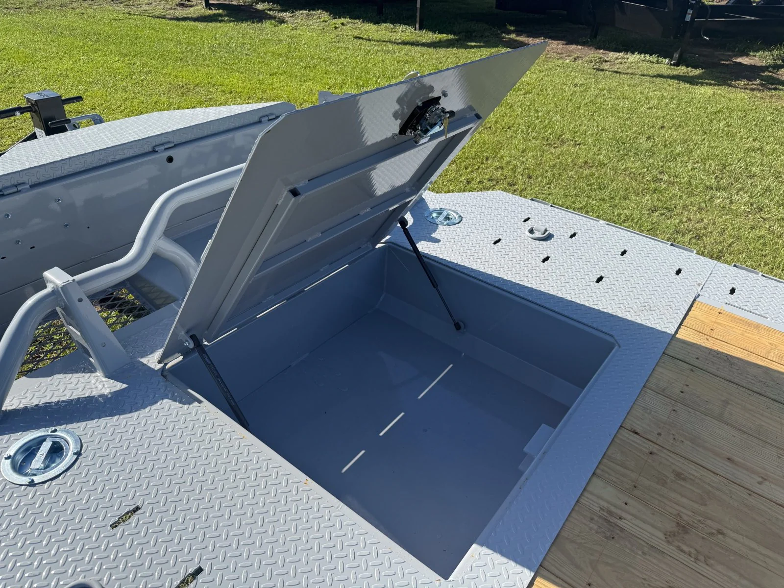 Horizon ETZ Bumper Pull Equipment Tilt Trailer - Image 11