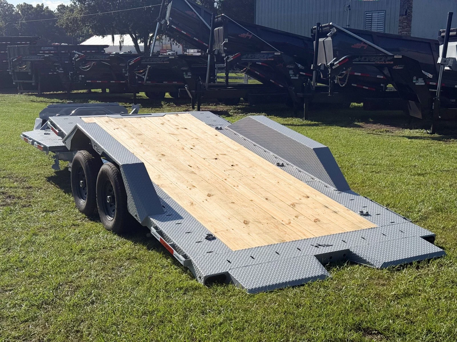 Horizon ETZ Bumper Pull Equipment Tilt Trailer - Image 3