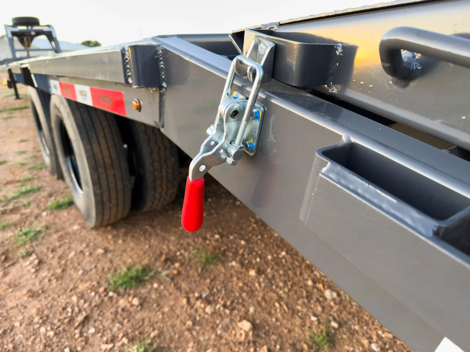 Horizon FHZ Gooseneck Deckover Trailer - Image 9