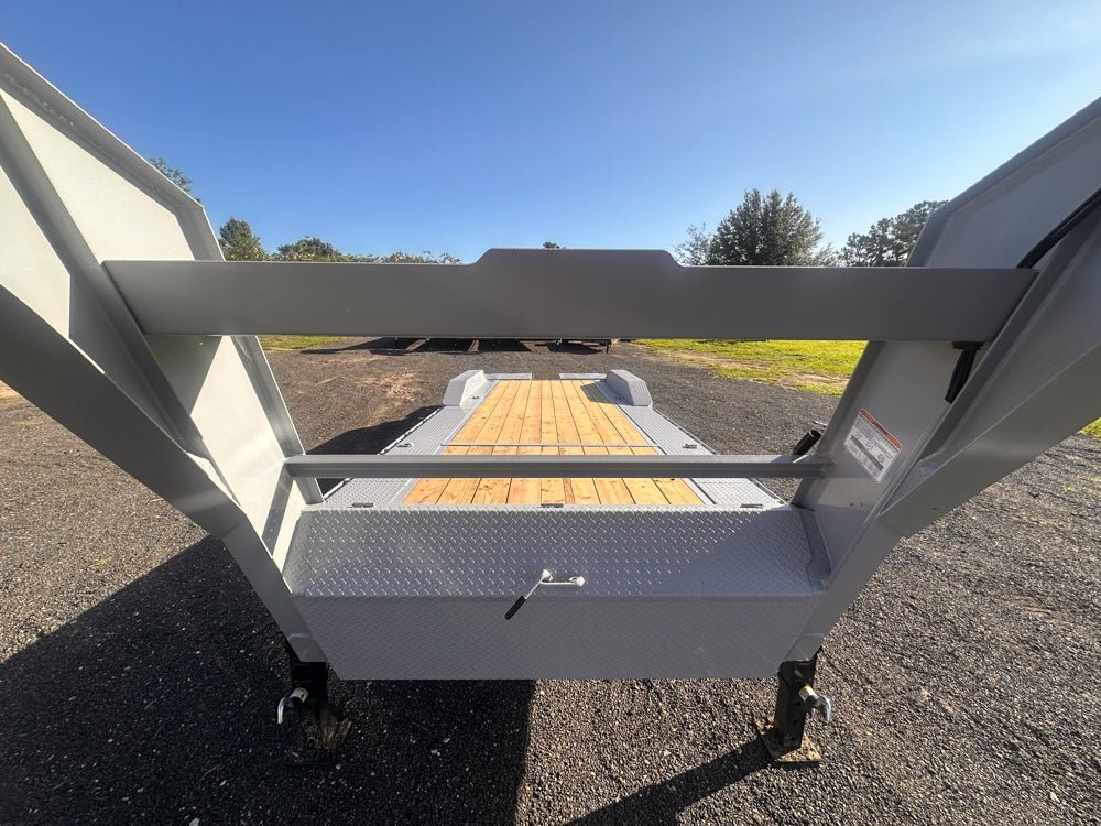 Horizon HEH Gooseneck Equipment Trailer - Image 4