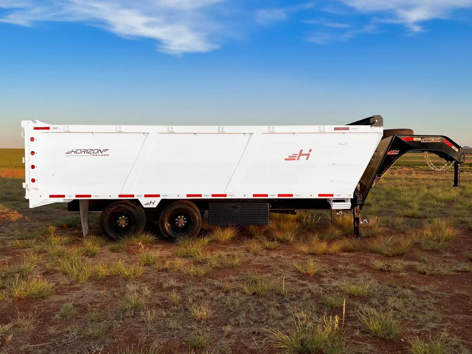 Horizon HZH Gooseneck Dump Trailer - Image 6