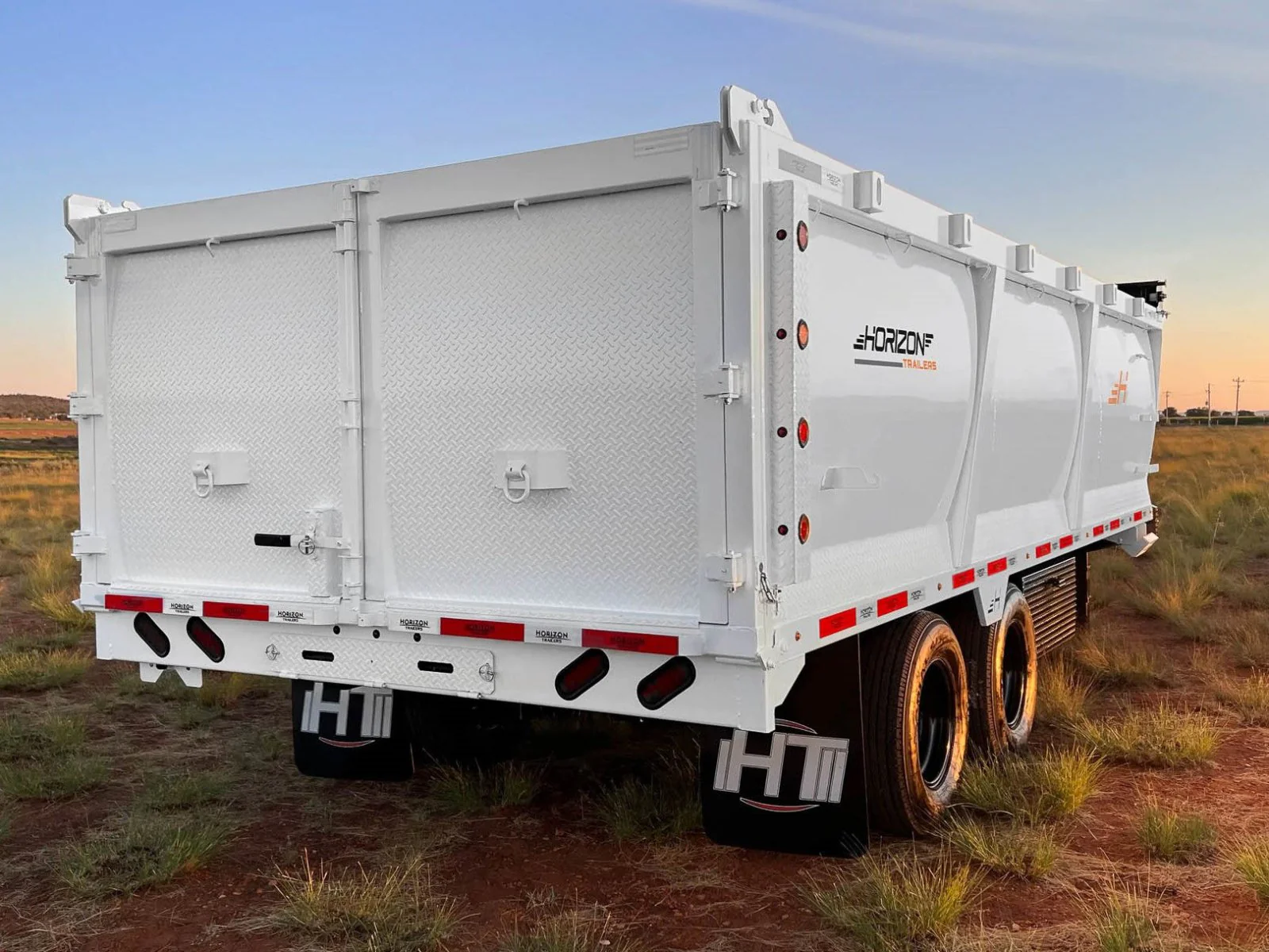 Horizon HZH Gooseneck Dump Trailer - Image 7