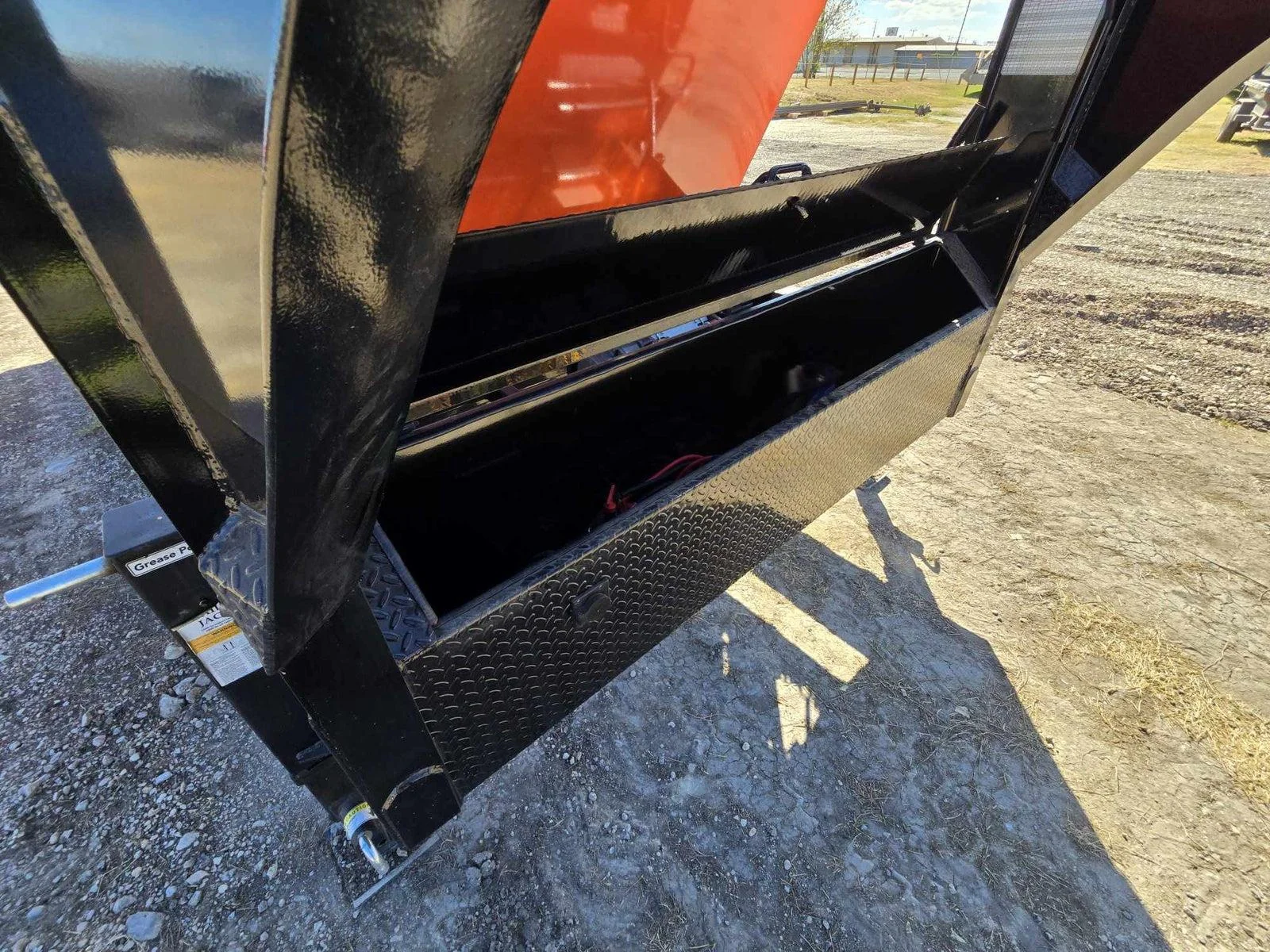 Horizon 14' RDZ GN Roll off Bundle (2) 7k Axles + 3 Bins w/ 4' Walls HZN14GN7K4FTEDZ3ORANGEAL - Image 2