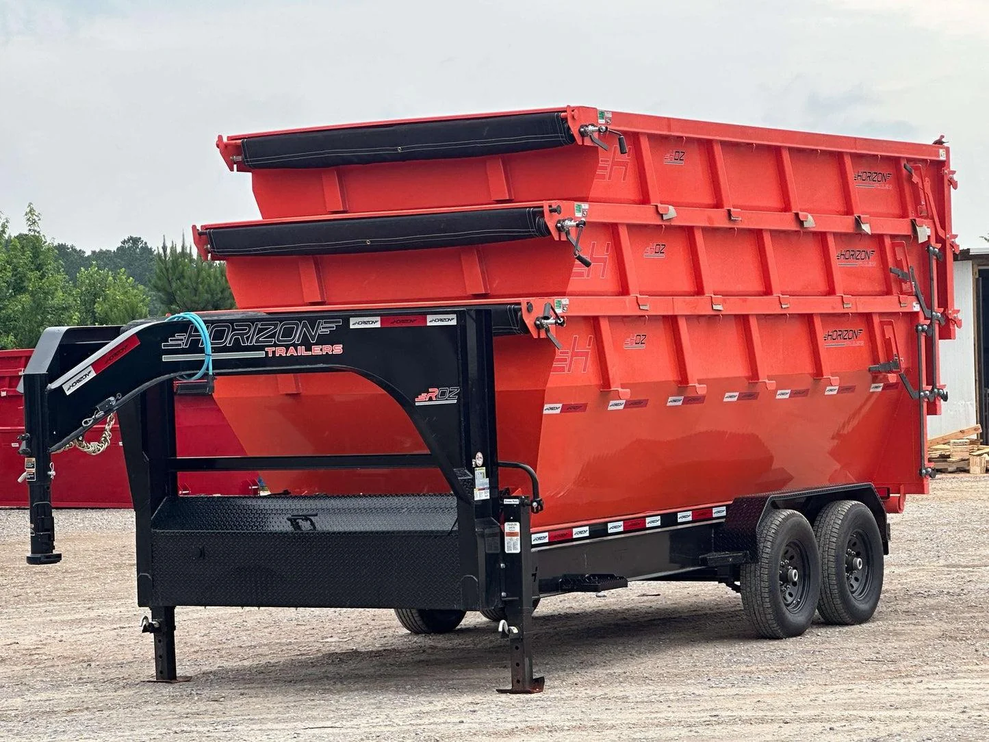 Horizon 16' RDZ GN Roll off Bundle (2) 7k Axles + 3 Bins w/ 4' Walls HZN16GN7K4FTEDZ3ORANGEAL