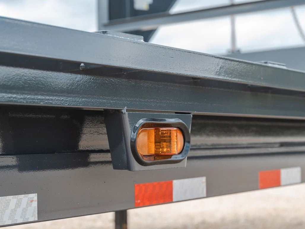 Lamar H8 Gooseneck Equipment Trailer - Image 8