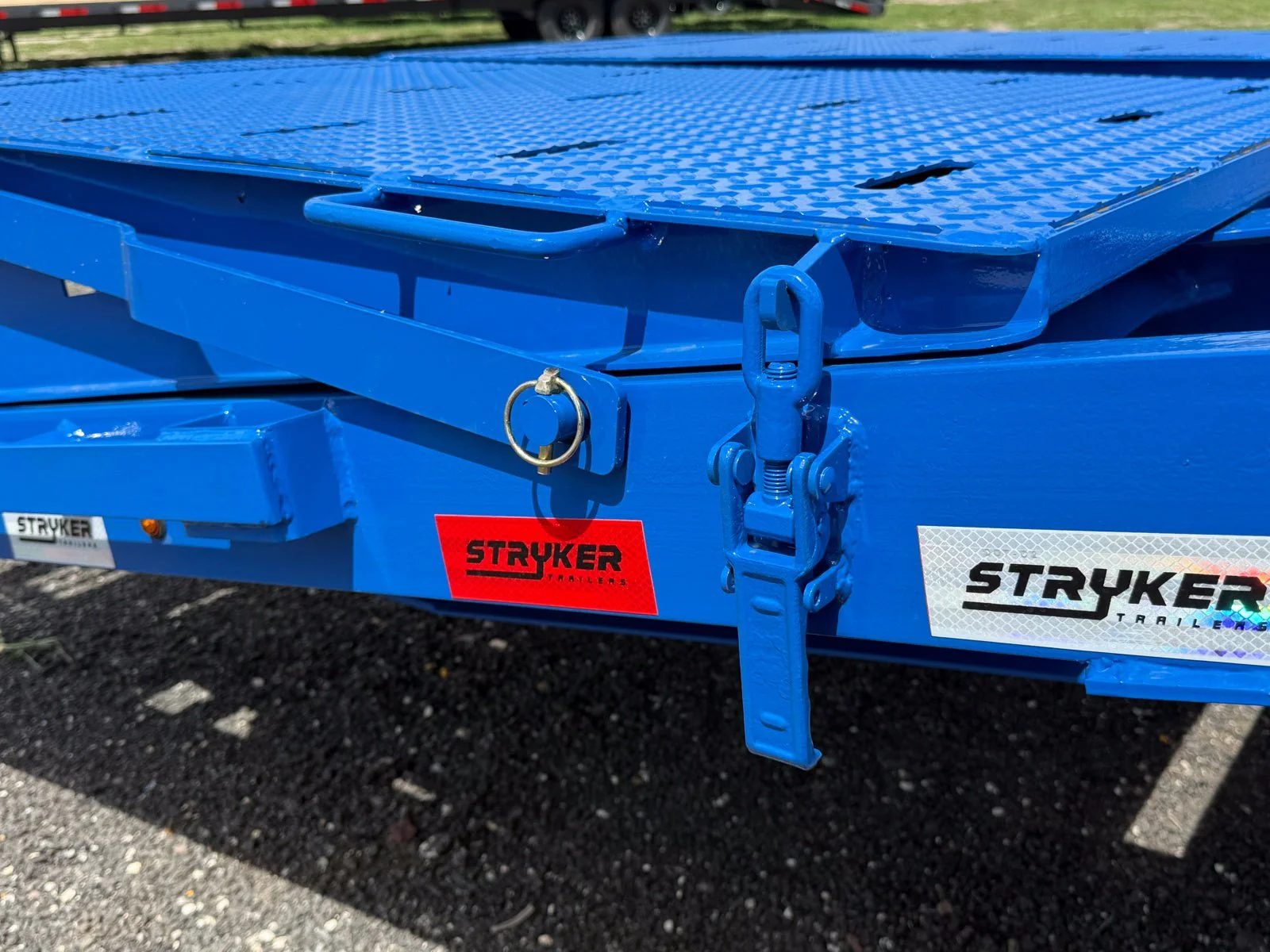 Stryker Single Wheel Deckover Trailer - Image 14