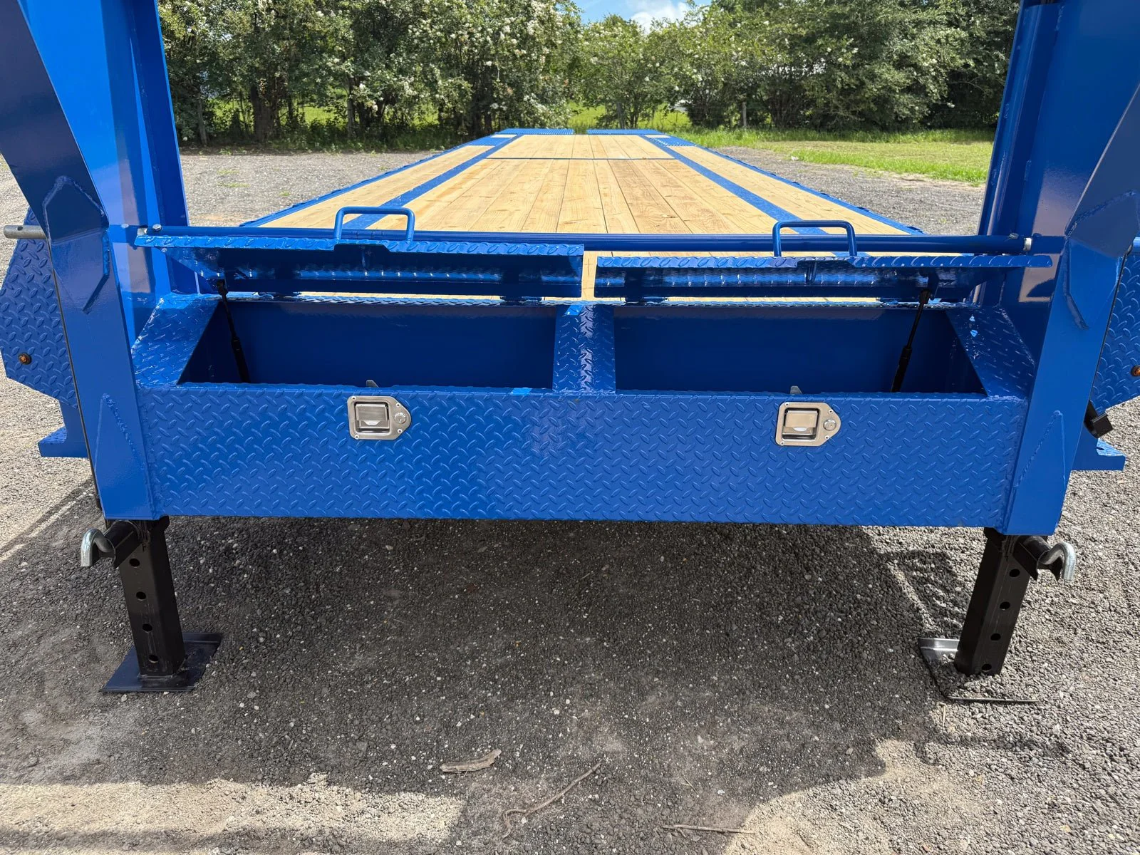 Stryker Single Wheel Deckover Trailer - Image 3